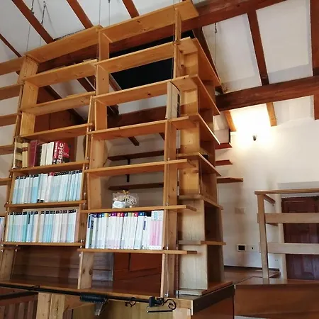 Casa Gianfranco Millepapaverirossi 公寓 *