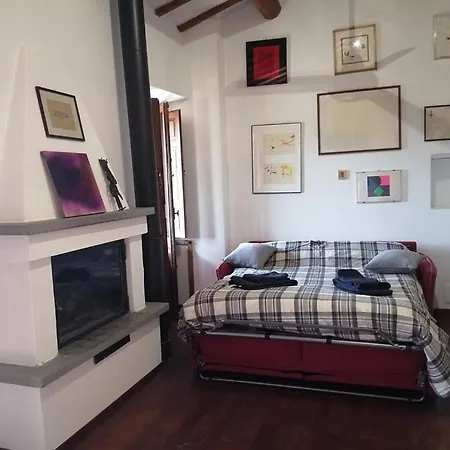 Casa Gianfranco Millepapaverirossi 公寓 *